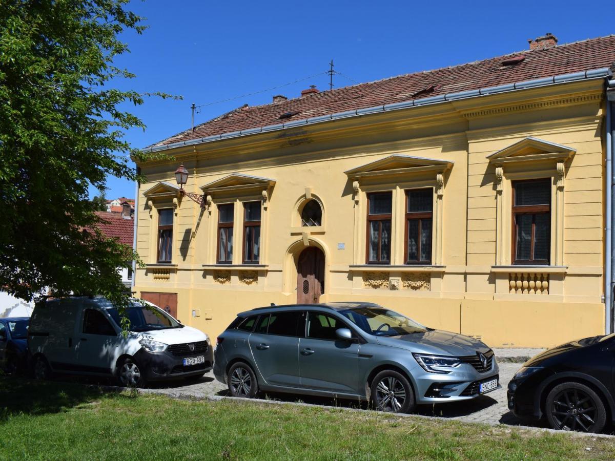 Malomszeg Apartman 2 Pécs Esterno foto