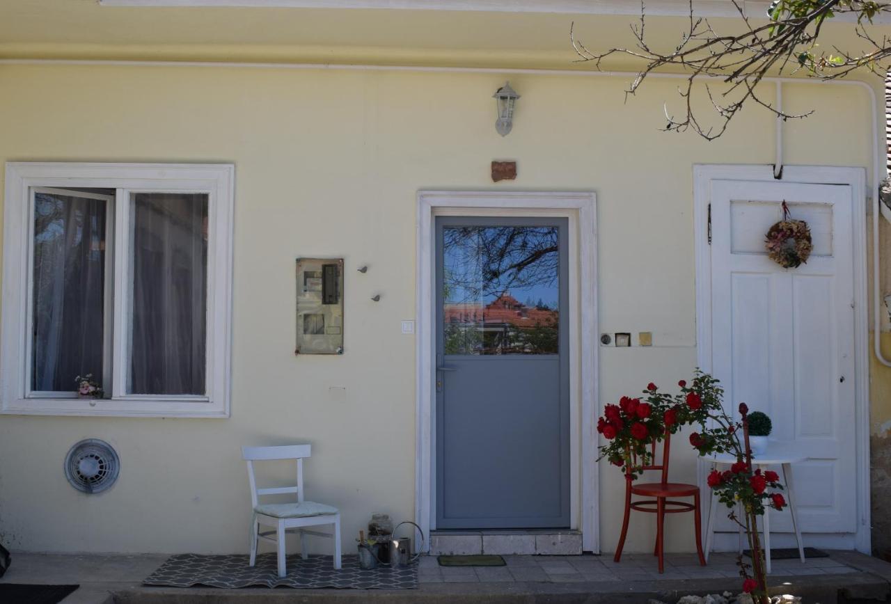 Malomszeg Apartman 2 Pécs Esterno foto